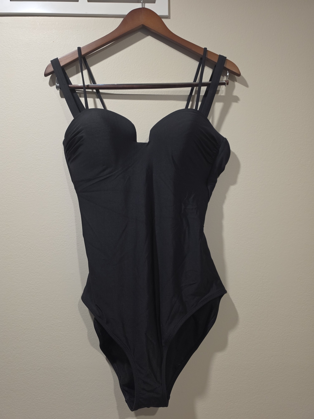 Athleta Aqualuxe Molded Square Plunge One Piece Swimsuit Black Medium